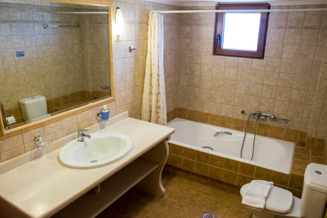 איה טריאס Villa Tinadora מראה חיצוני תמונה